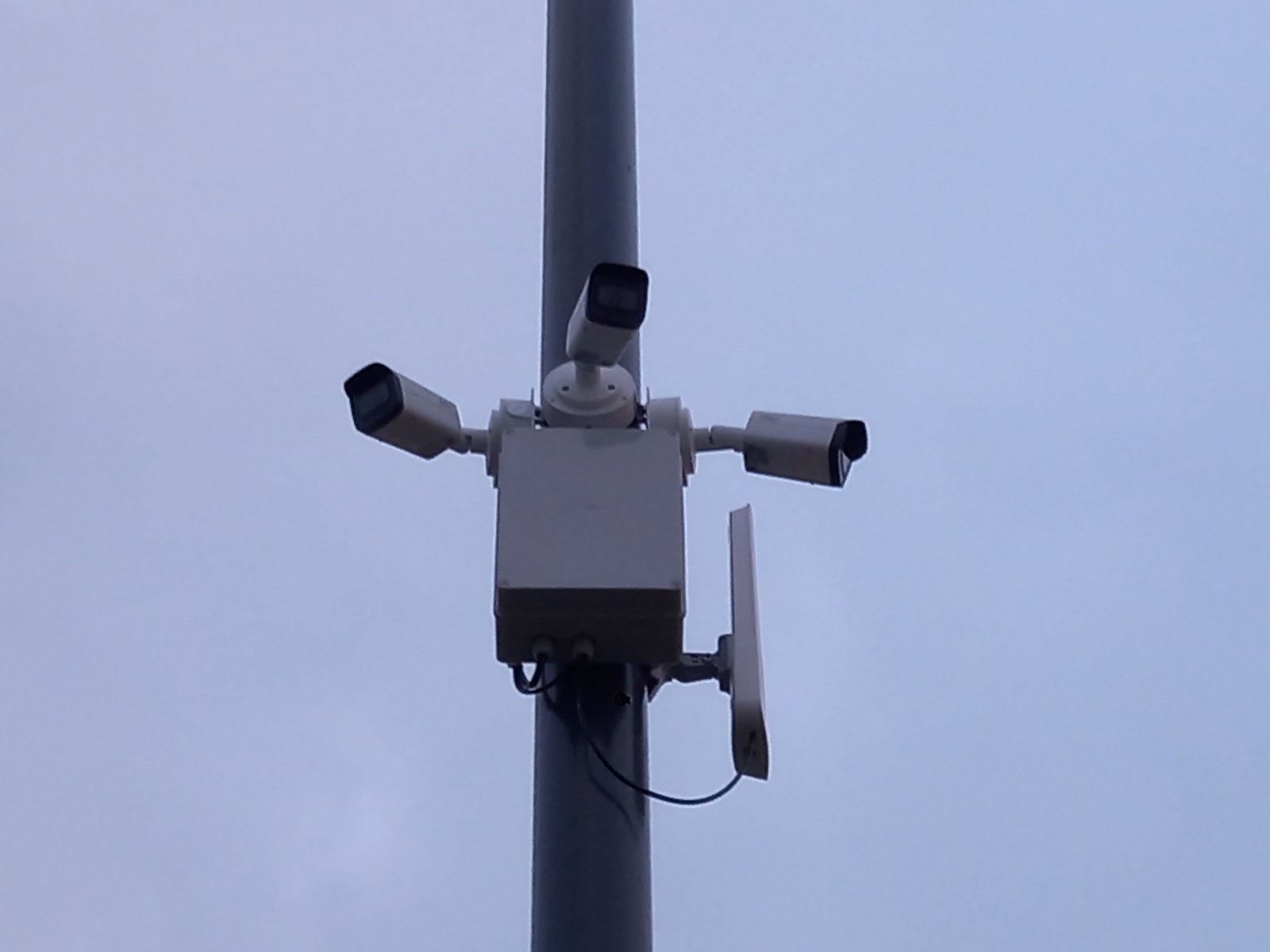 Bel-Tel instalacija — višekamerni IP videonadzor na stupu